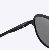 Load image into Gallery viewer, Men's Sunglasses Red Mirror Lens Metal Frame