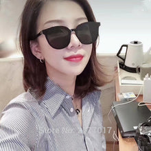 Load image into Gallery viewer, Women's Sunglasses Fashion Retro V